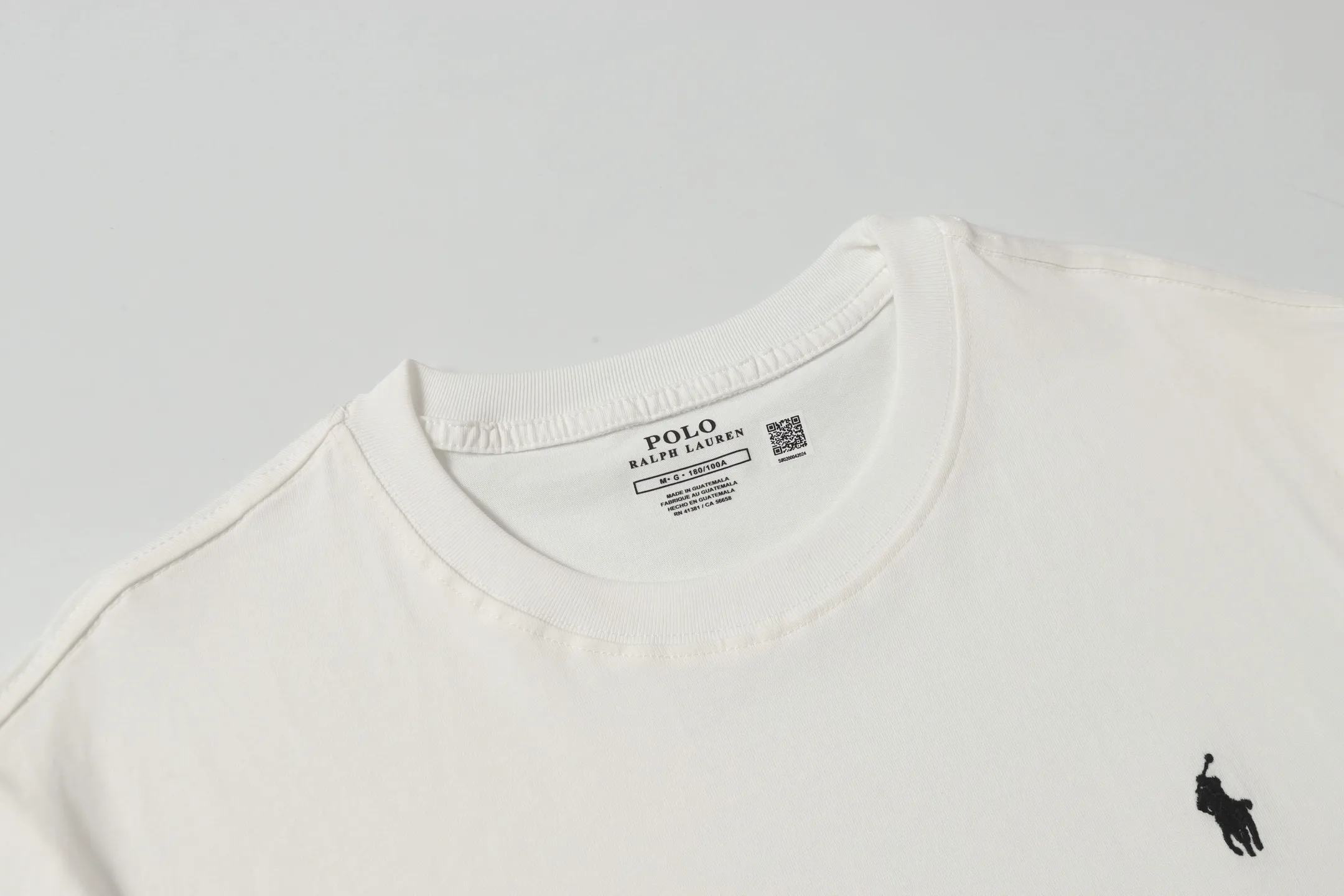 P114 Style number: A002 (no discount for running quantity) [Ralph Lauren round neck solid color pony embroidered logo pure cotton short sleeves] ✅270g double yarn fabric, custom woven and dyed threads ✅Original sticker Scan the QR code to enter the official website ✅Large version, loose and stylish, can wear up to 200 pounds Color: black white navy sky blue burgundy blue floral gray dark gray Size: S-XL